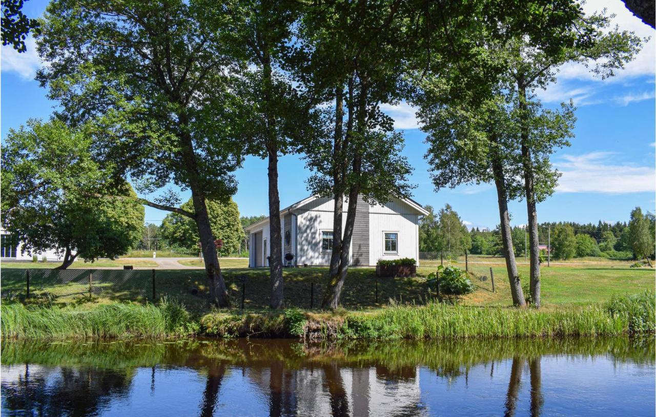 Beautiful Apartment In Lagan With House Sea View Exteriör bild