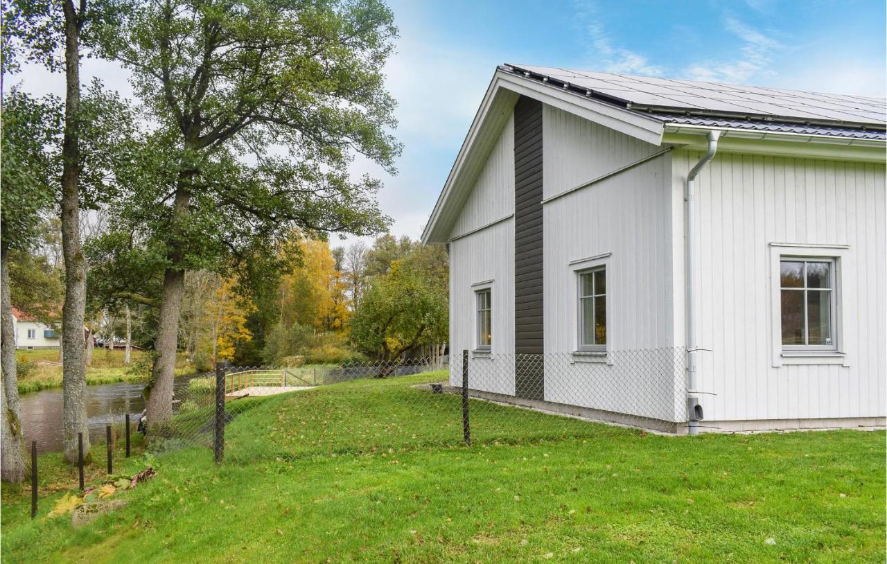 Beautiful Apartment In Lagan With House Sea View Exteriör bild