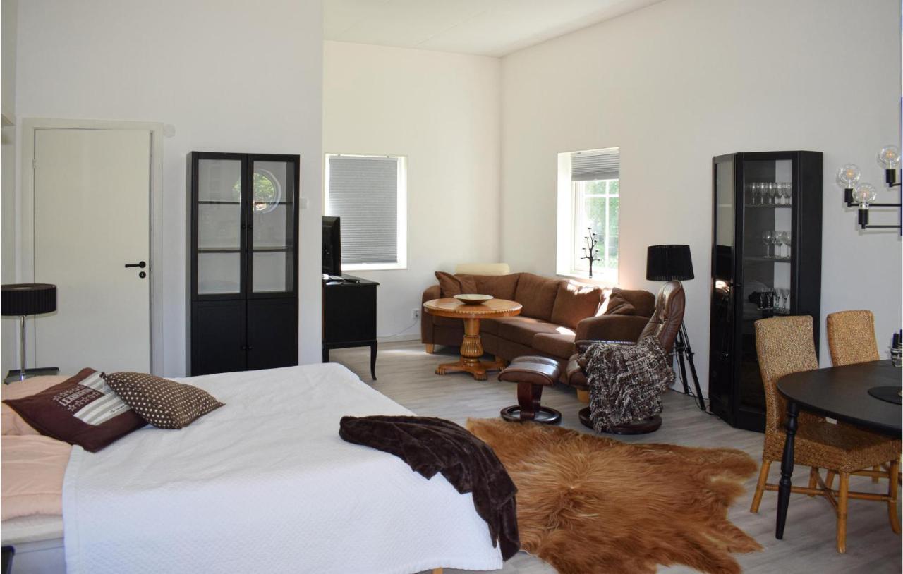 Beautiful Apartment In Lagan With House Sea View Exteriör bild